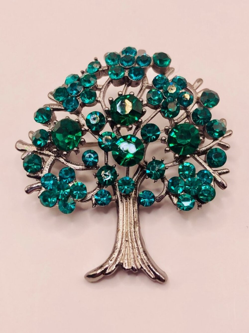 Tree-Shaped Brooch Green Rhinestones Silver-Tone Metal -54B